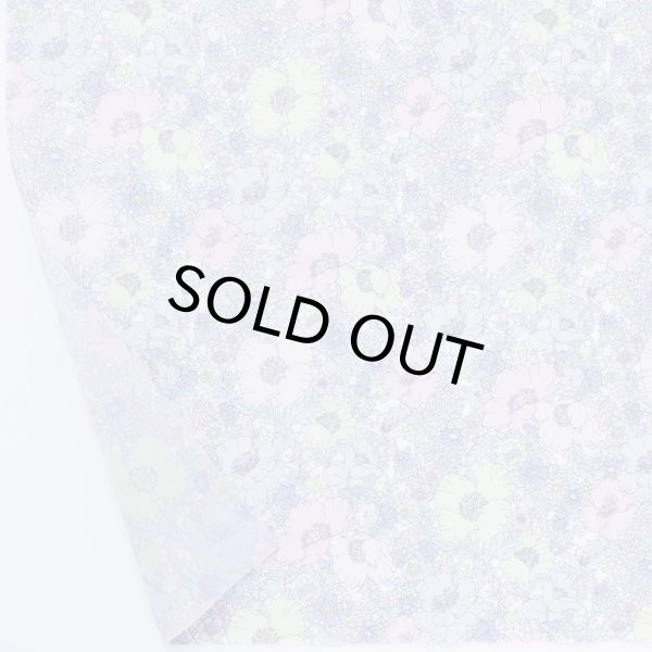 画像2: リバティファブリック花柄生地「メドゥ・ソング」別注カラー　カットクロス（50✕50cm） (2)